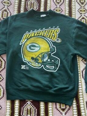 Pro Player Green Packers 90’s Graphic Crewneck Sweatshirt